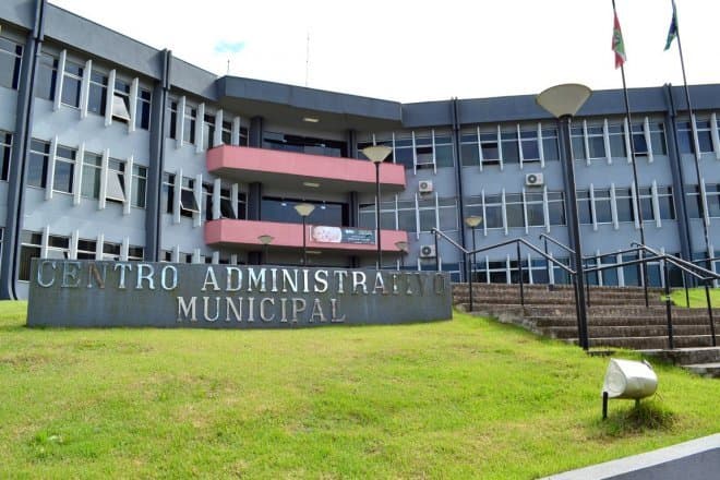 Xanxerê abre cadastro reserva para professores temporários da rede municipal com salários de até R$ 5 mil