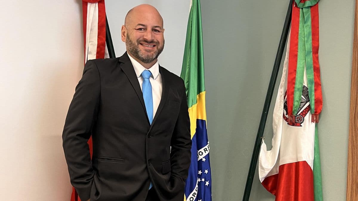 Emerson Maas (MDB) é reeleito prefeito de Mafra nas Eleições 2024